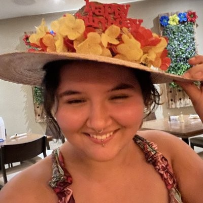 shardsandcoffee profile photo